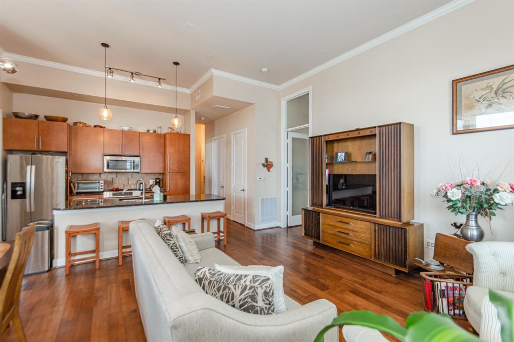 Photo #6: 493620 Listing 