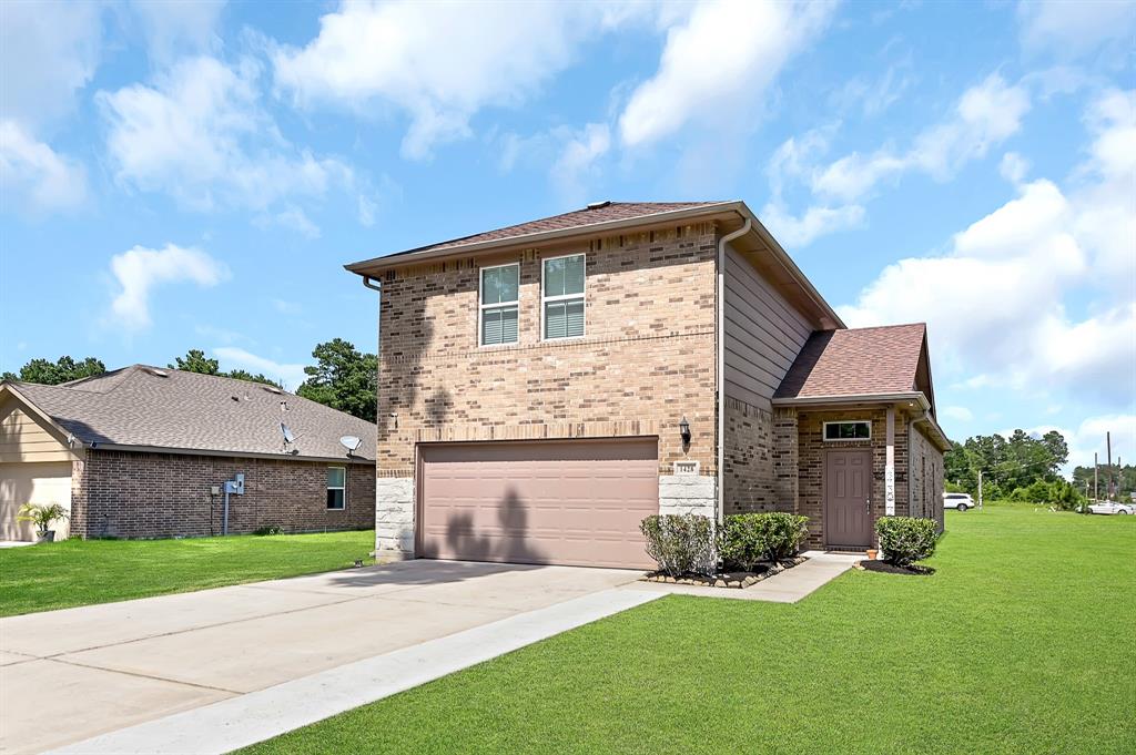 1428  County Road 347  Cleveland Texas 77327, 52