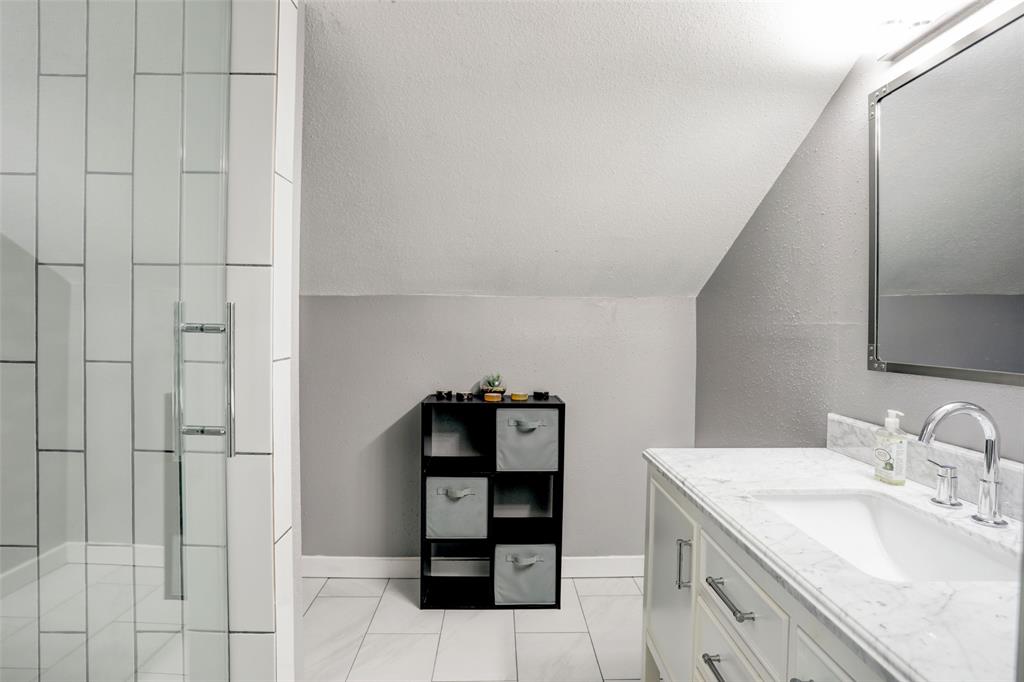 En-suite bathroom is spacious and will be a welcome retreat after a long day!