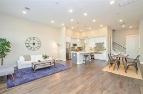 806 Thornton, Houston, TX, 77018