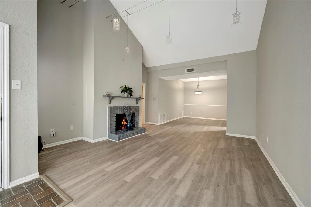 Photo #12: 3723163 Listing 