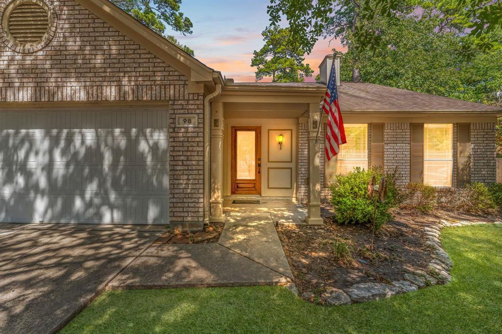 98 W Trillium Circle The Woodlands Texas 77381, The Woodlands