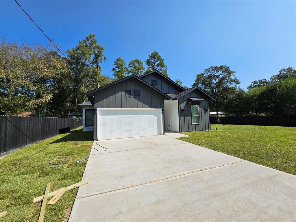 25939  Lantern  New Caney Texas 77357, New Caney