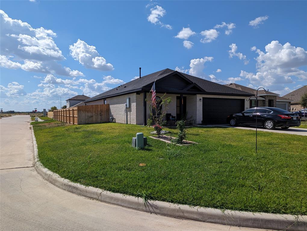 8038  Front Nine Lane Navasota Texas 77868, 60