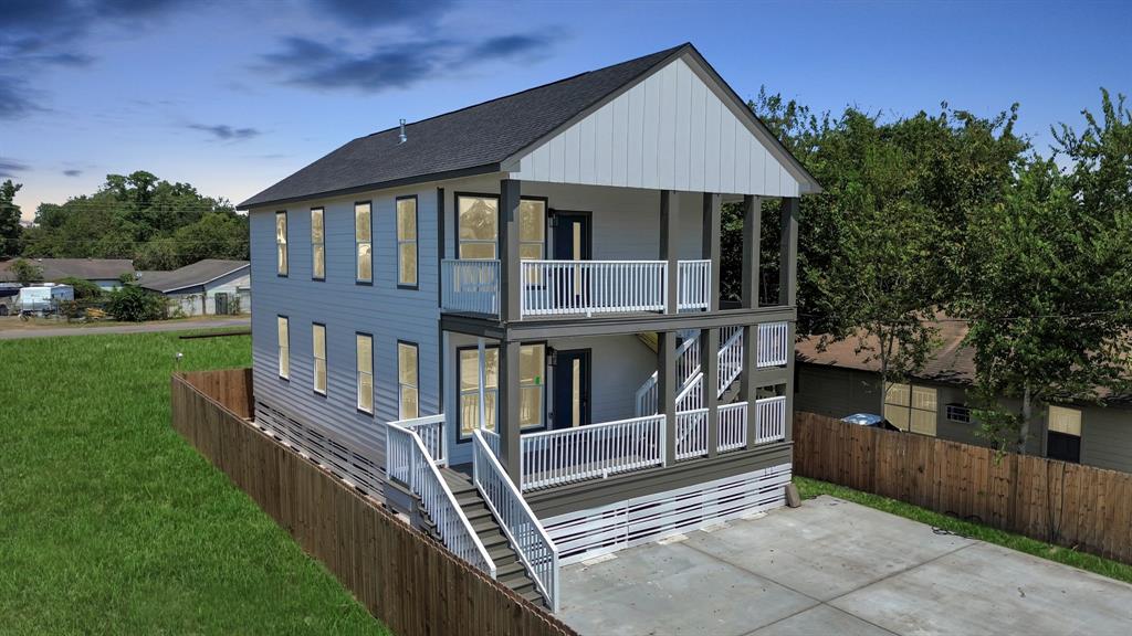 819  E 4Oth St  Houston Texas 77022, Houston