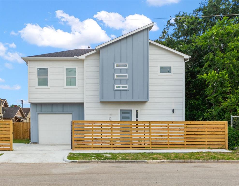 2308  Campbell Street Houston Texas 77026, Houston