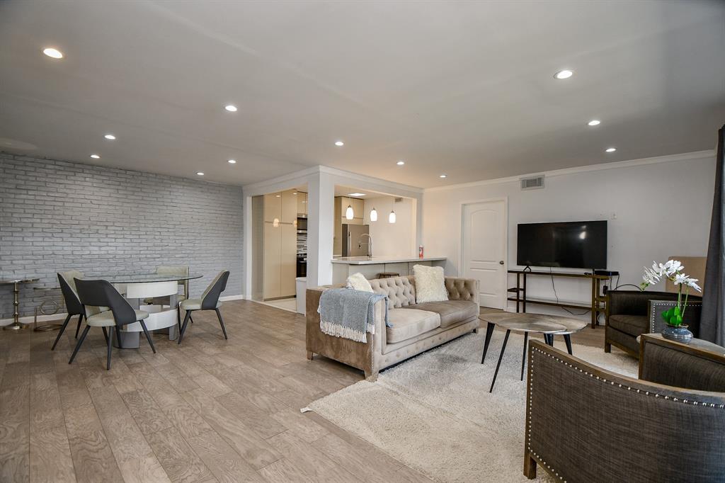 Photo #6: 35226737 Listing 