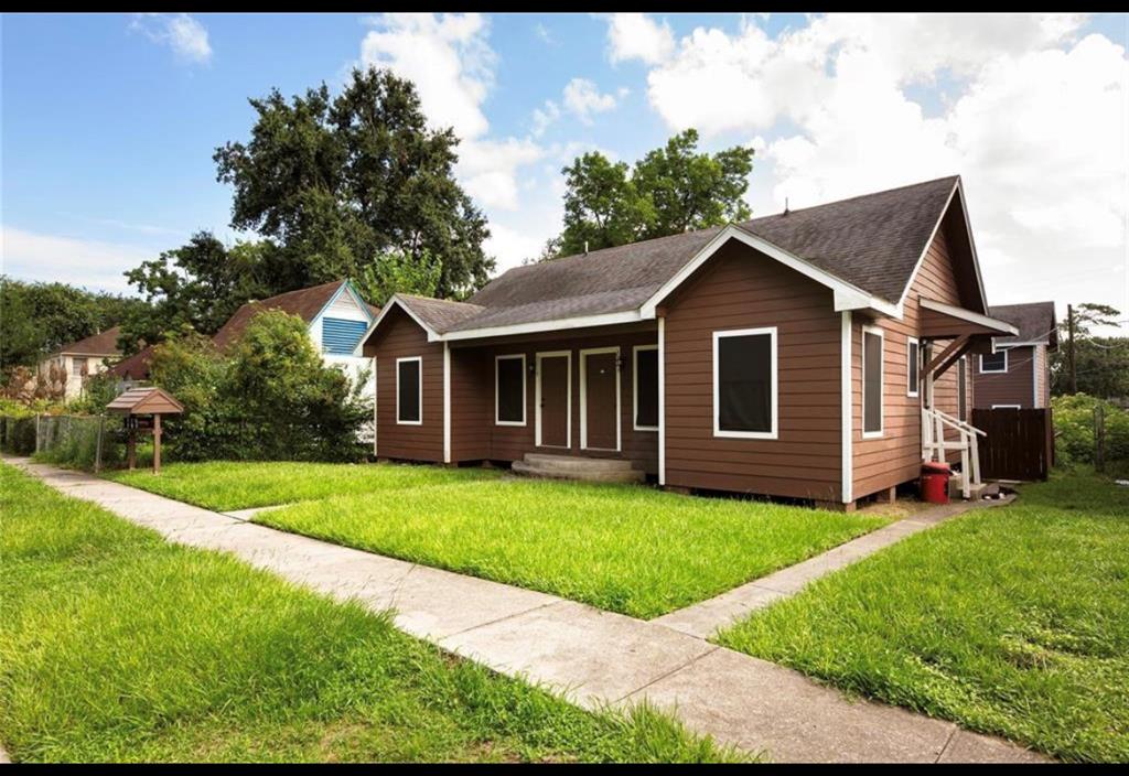 2721  Virginia Street Baytown Texas 77520, Baytown