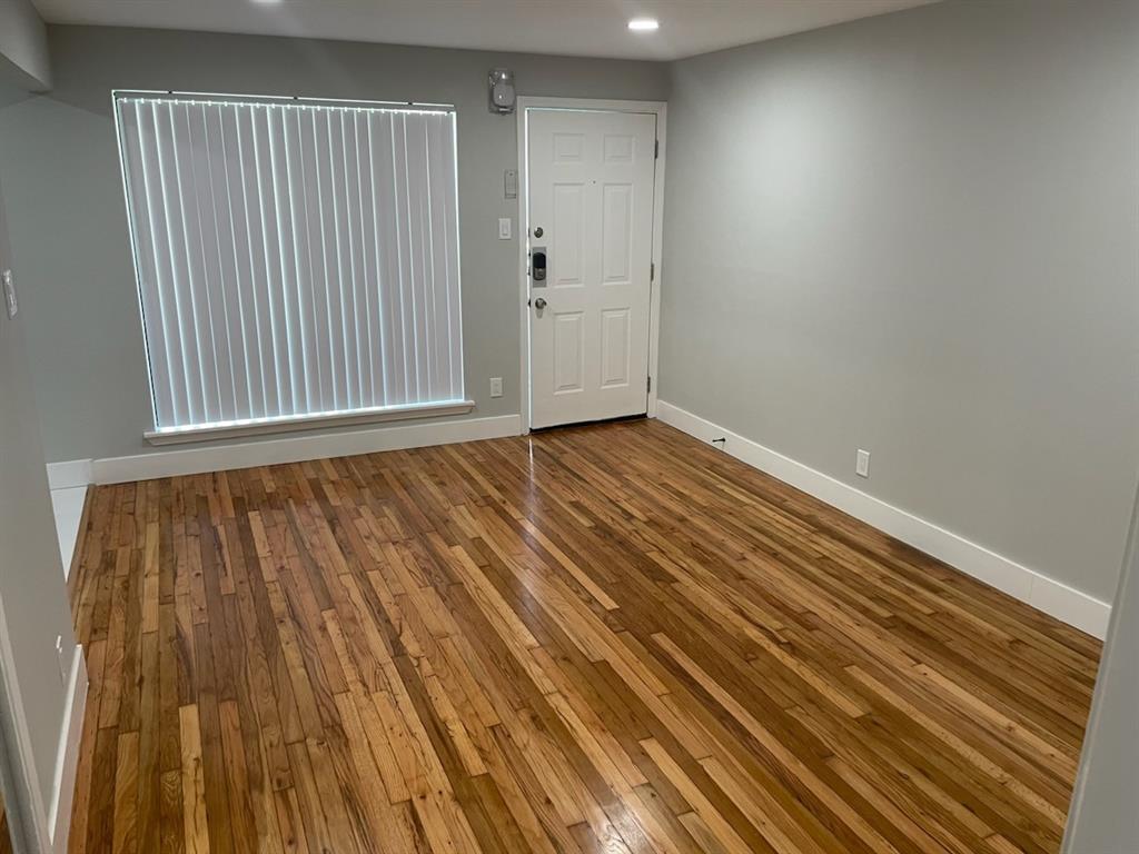 311  Hawthorne Street Houston Texas 77006, Houston