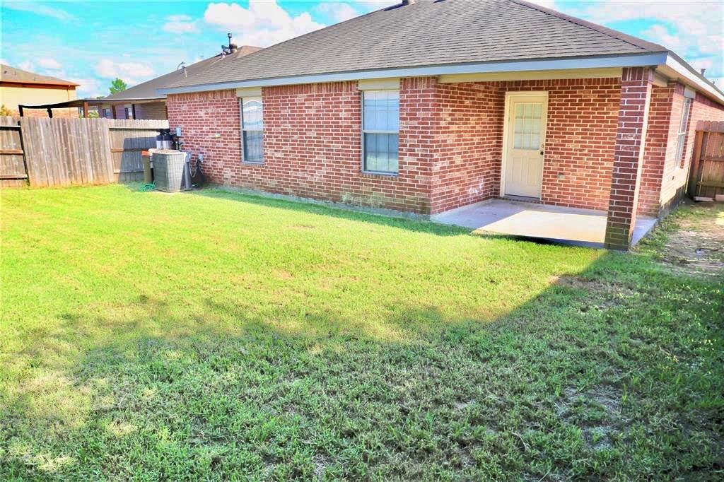 3135  Lauren Oaks Lane Humble Texas 77396, 1