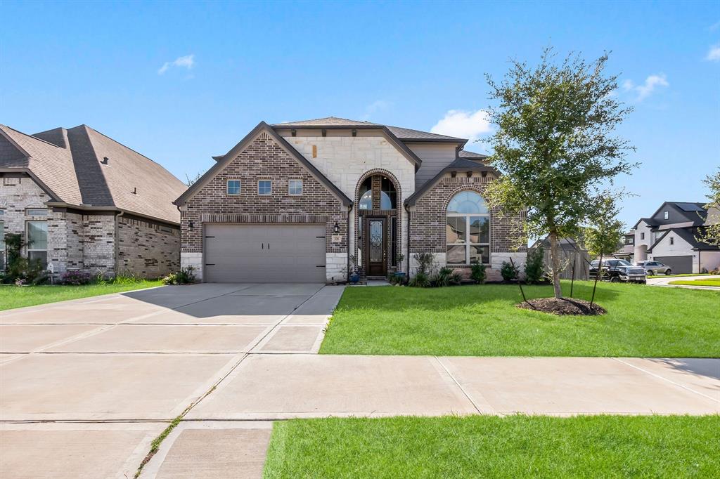 206 Cherry Forest Trail, Conroe, TX 