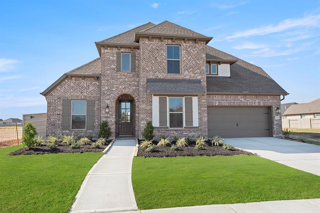 5024 Blooming Hibiscus Ln