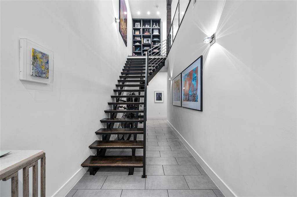 Photo #8: 52578093 Listing 