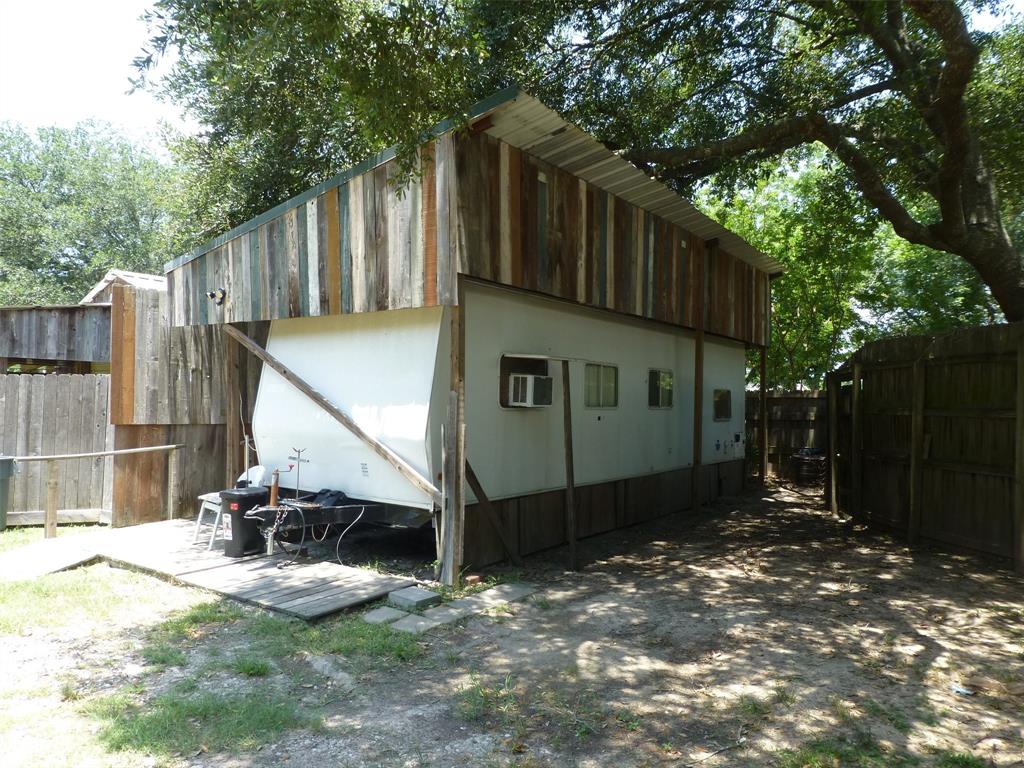 15703 Cypress Garden Drive , Tomball, Texas image 38