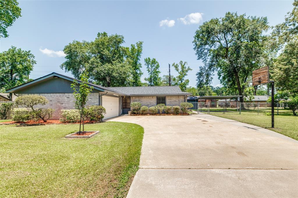 2818  Rapho Street Crosby Texas 77532, 1