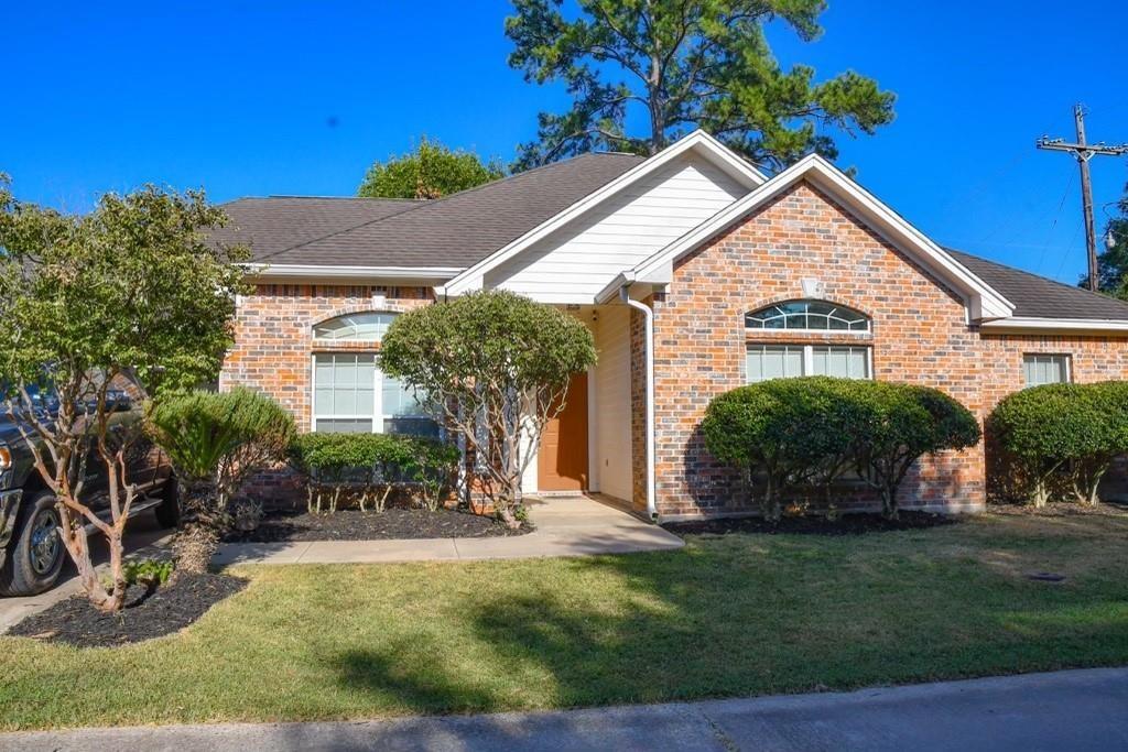 8  Howell Court Beaumont Texas 77706, 51