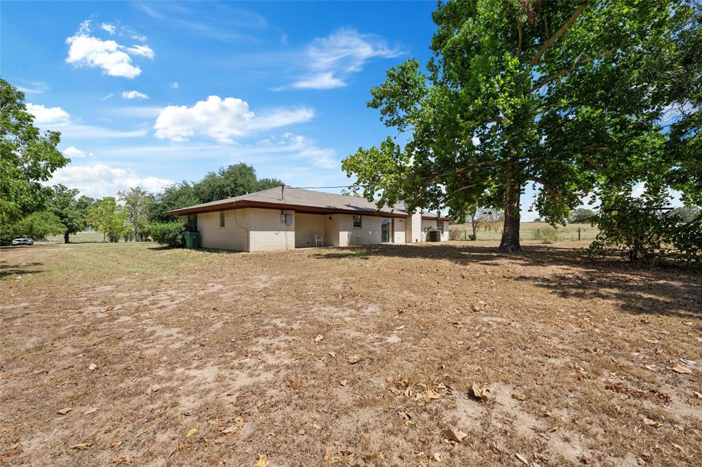 1768 County Road 449  , Thorndale, Texas image 10