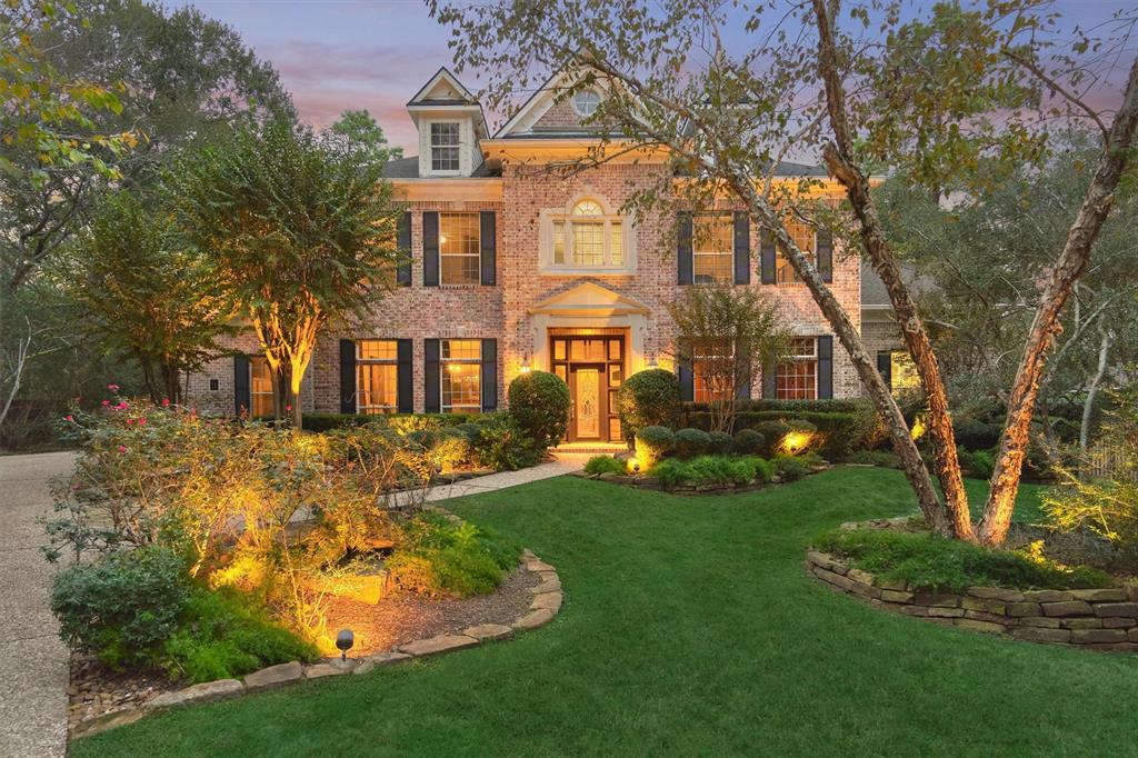 11 N Heritage Hill Circle, The Woodlands, TX 77381