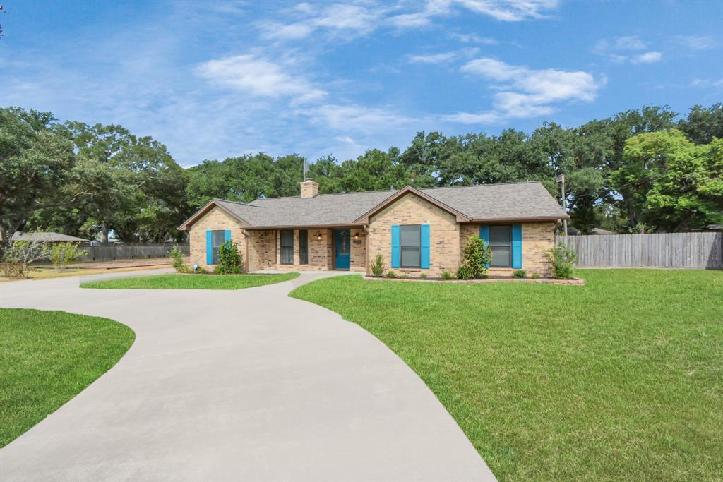 3216  Patricia Lane Pearland Texas 77581, 5