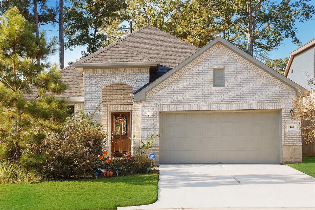 305  Serenata Woods Trail Willis Texas 77318, Willis