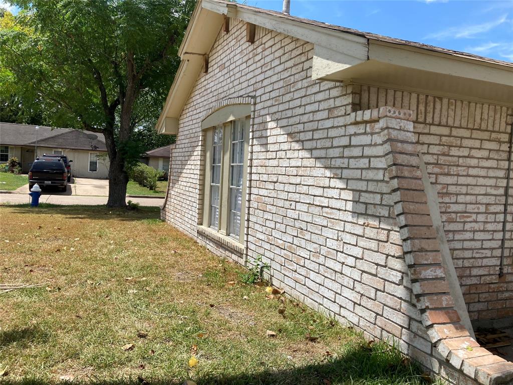 5503  Dayport Street Houston Texas 77091, 9