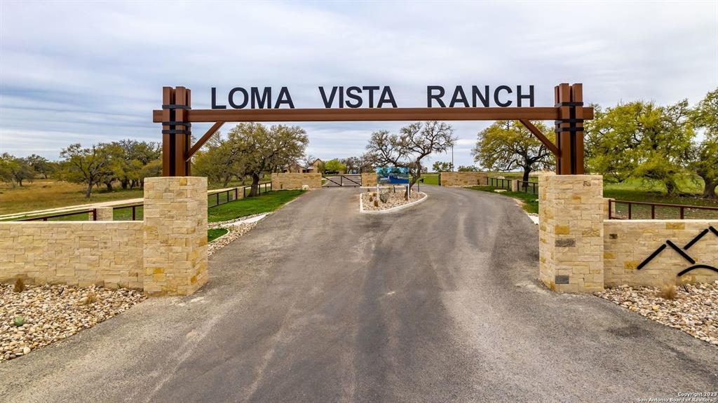 125 Loma Vista Ranch, Kerrville, TX 