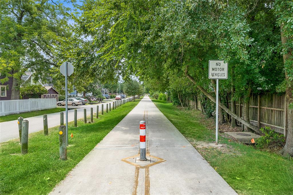 Just a few minutes away from the property, delight in a scenic and active day outdoors on the Nicholson and Heights Hike-and-Bike Trails.