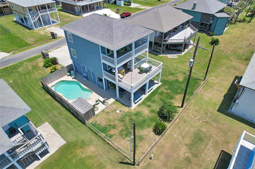 3274  Pirates Cove  Crystal Beach Texas 77650, 33