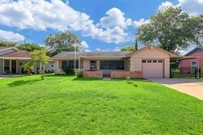 1853  Huge Oaks Street Houston Texas 77055, 24