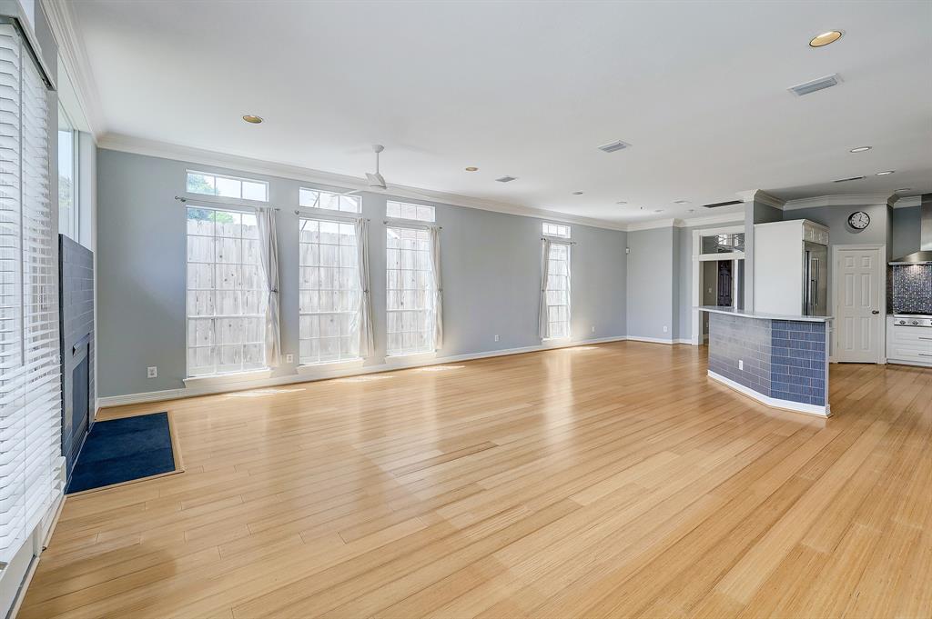 Photo #12: 33624873 Listing 