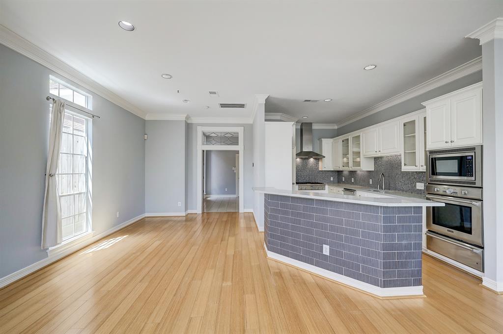 Photo #6: 33624873 Listing 