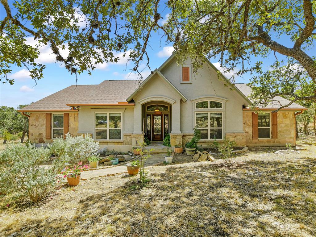 210 Cave Springs Drive, Wimberley, TX 