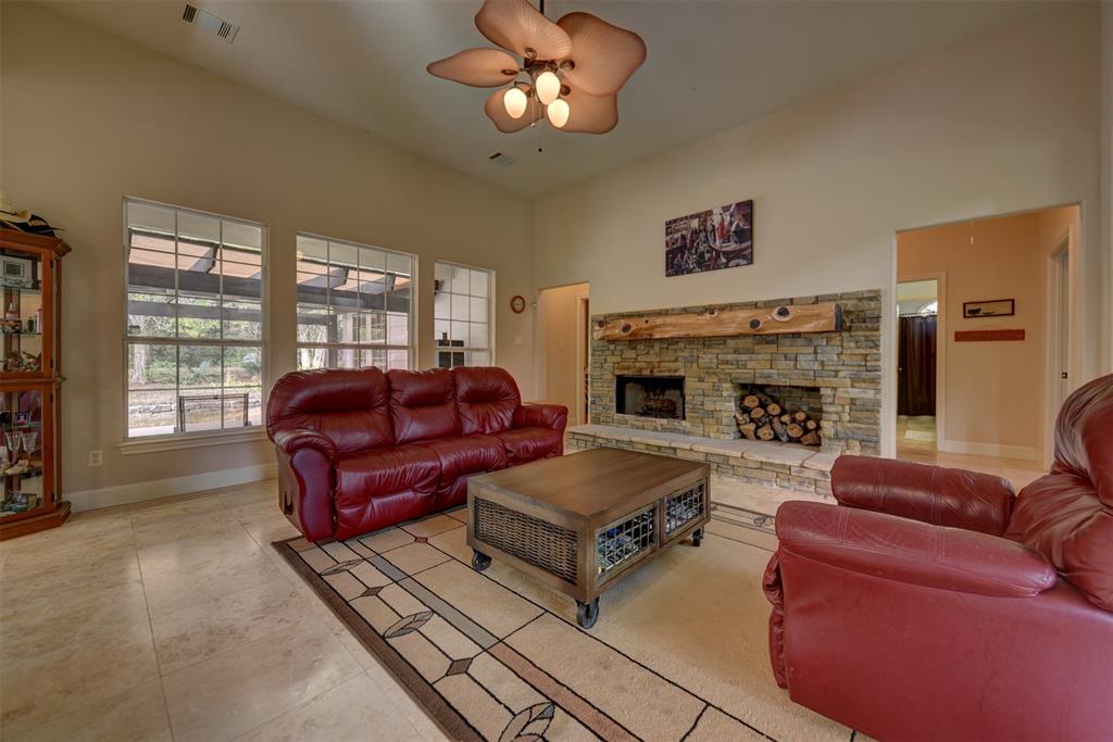 6725 S Sycamore Crossing Road , Bellville, Texas image 8