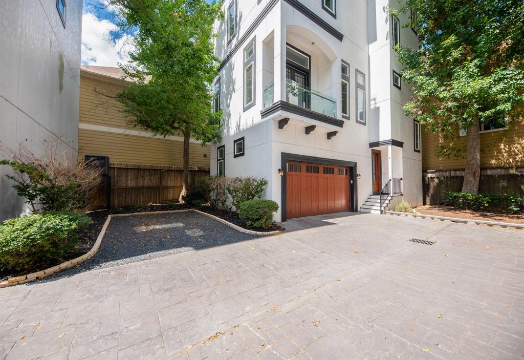 1205 W 16th St Unit 4