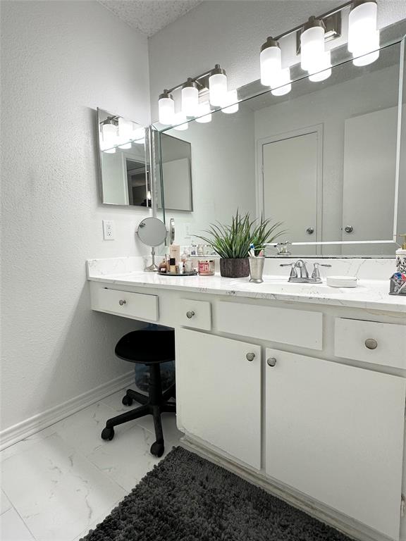 Photo #12: 31811247 Listing 