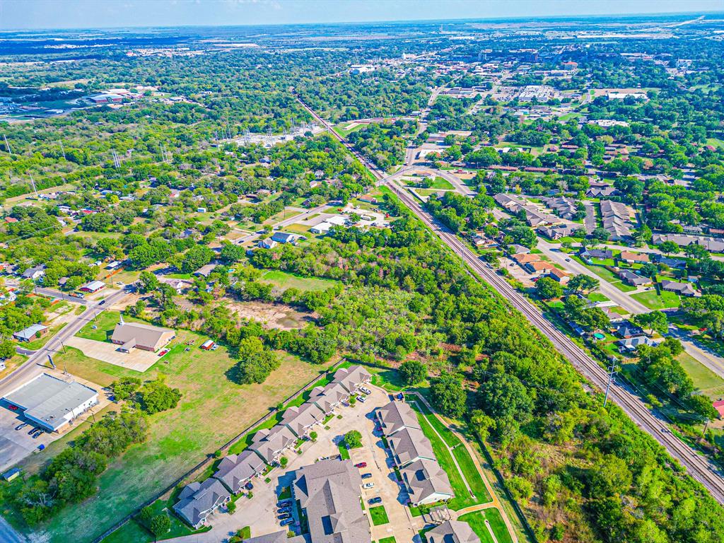 1700 N Beaton Street , Corsicana, Texas image 8