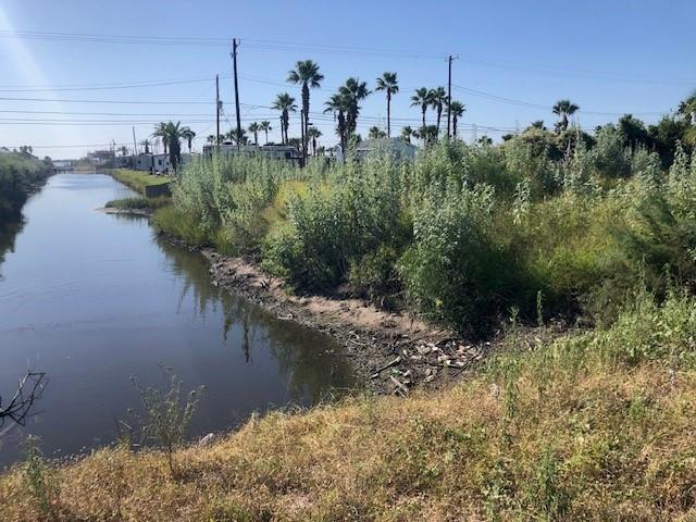 1215 S Commercial St