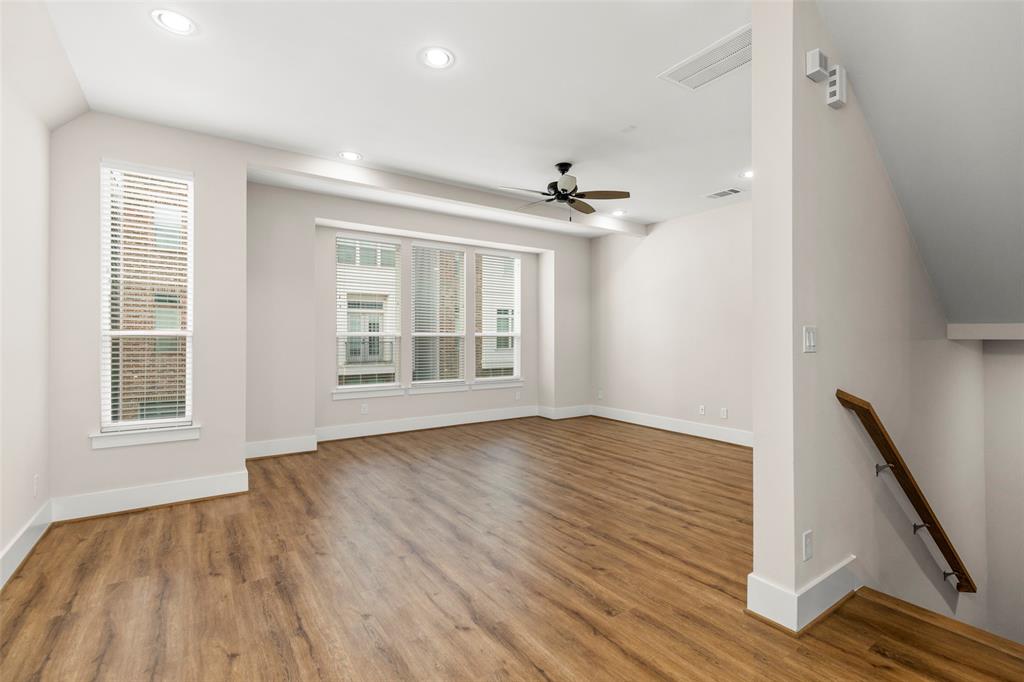 848E FISHER St, Houston, TX 77018