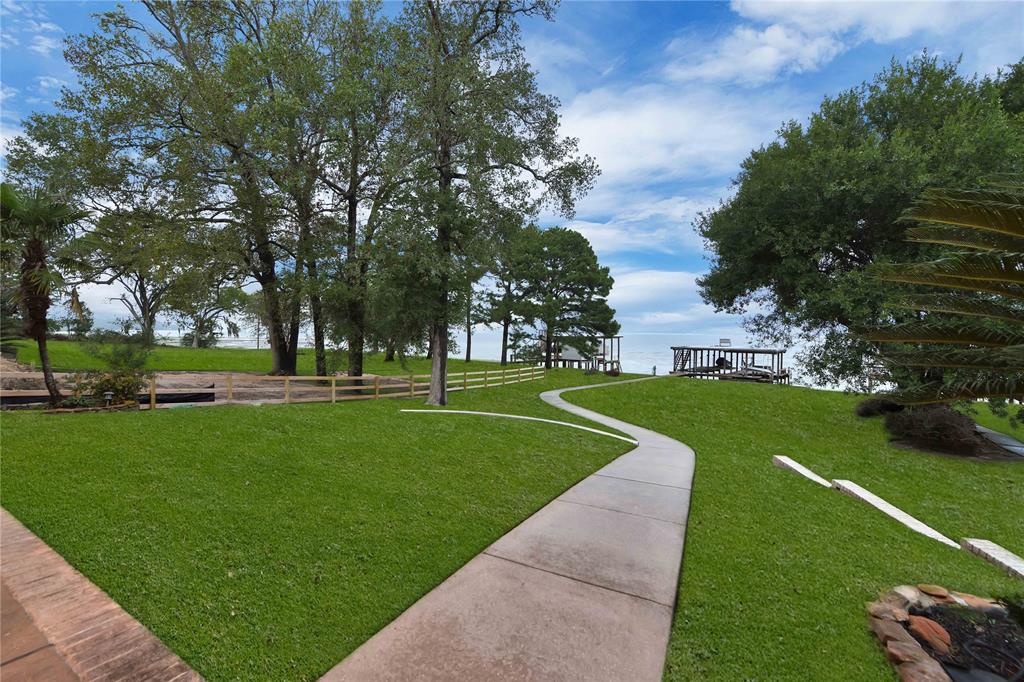 51 Edgewater Terrace