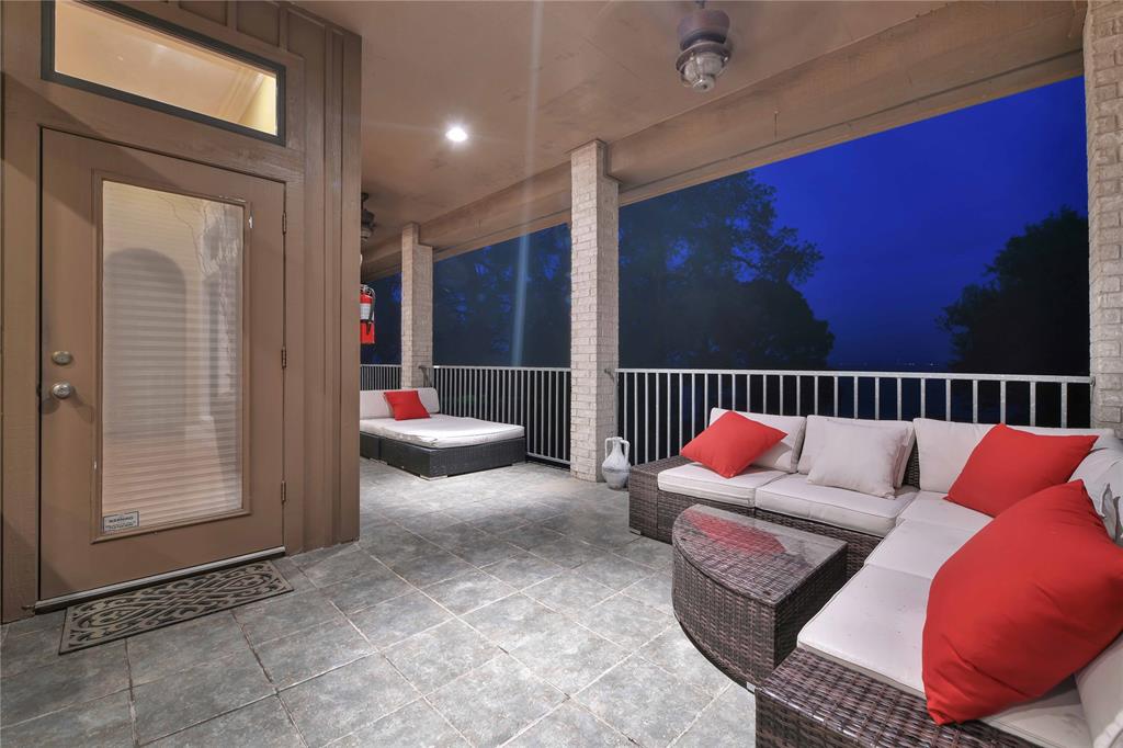 51 Edgewater Terrace
