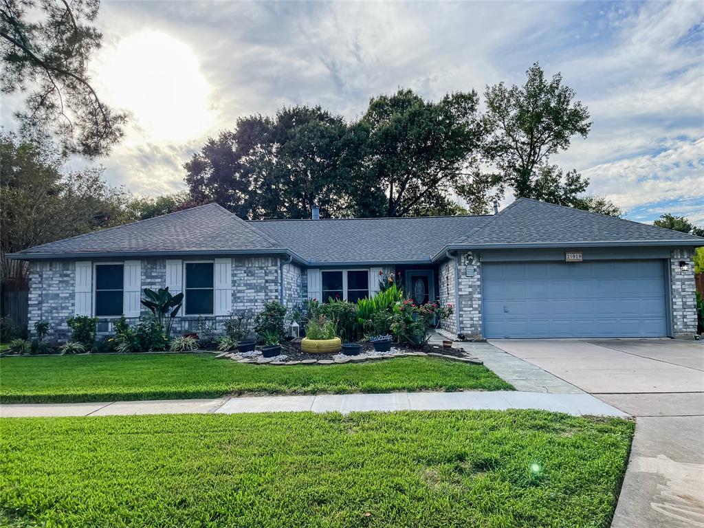 20919 Roydencrest Dr