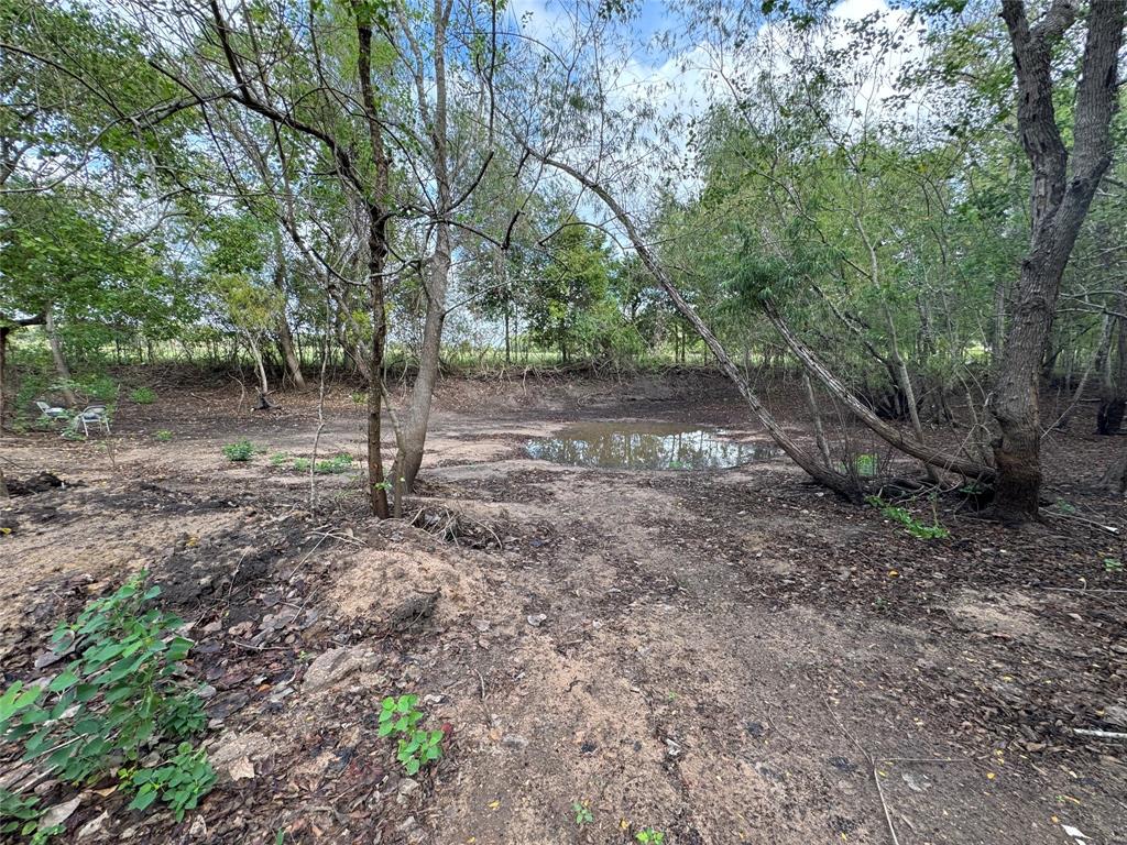 328 Owens Rd, Wharton, TX 77488