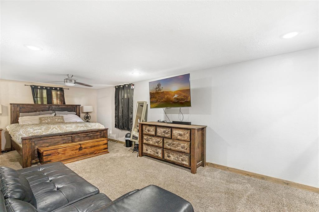 4711 Lord Rd, Crosby, TX 77532