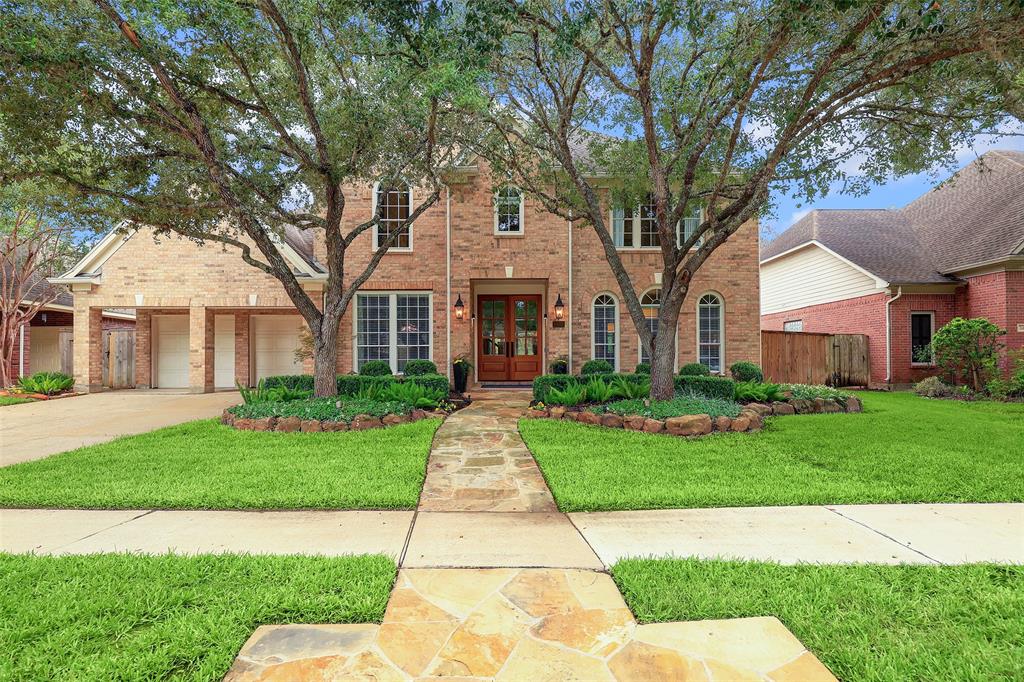 1410 Hillside Frst Dr