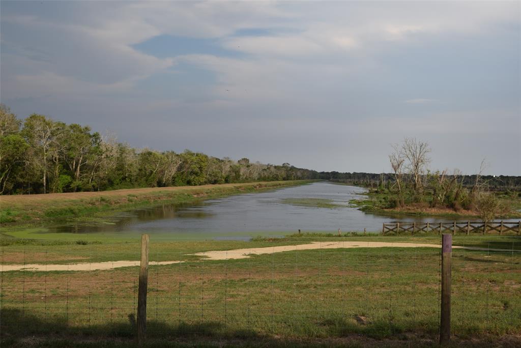 Brazos Bend State Park boundary is just to the left of the levee. This is another part of the neighborhood nature park.