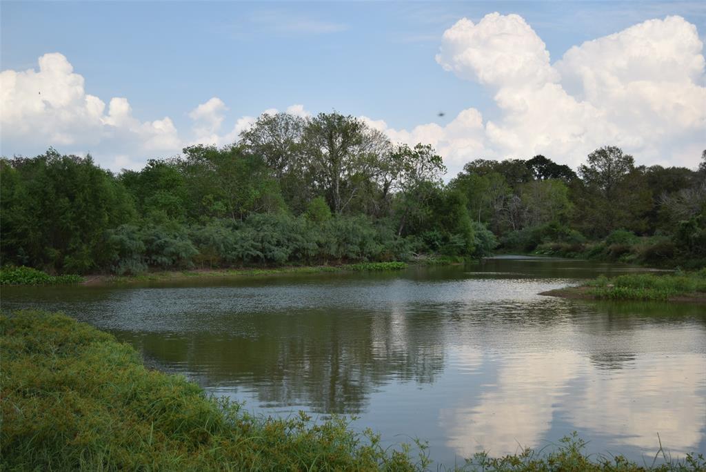 One of three neighborhood parks used for fishing, picnicing and canoeing.