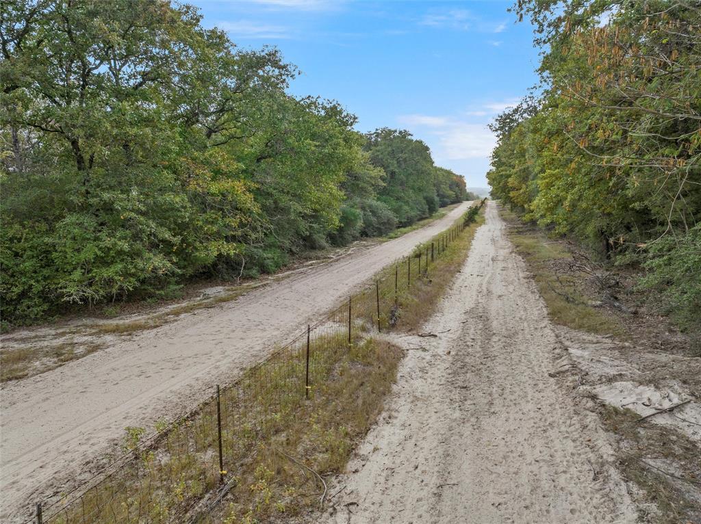 511 Lcr 793  , Groesbeck, Texas image 9