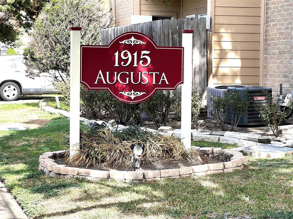 1915 Augusta Drive 25, Houston, TX 