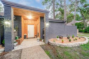  2303 Willow Point Dr, Kingwood, TX 77339