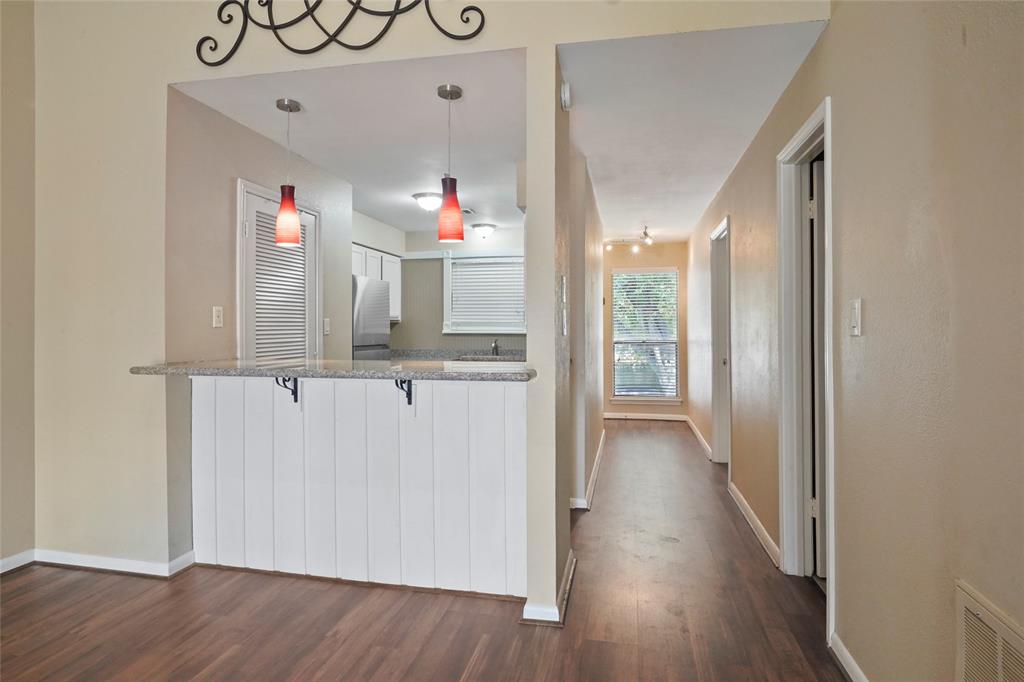 201 Lakeview Terrace G